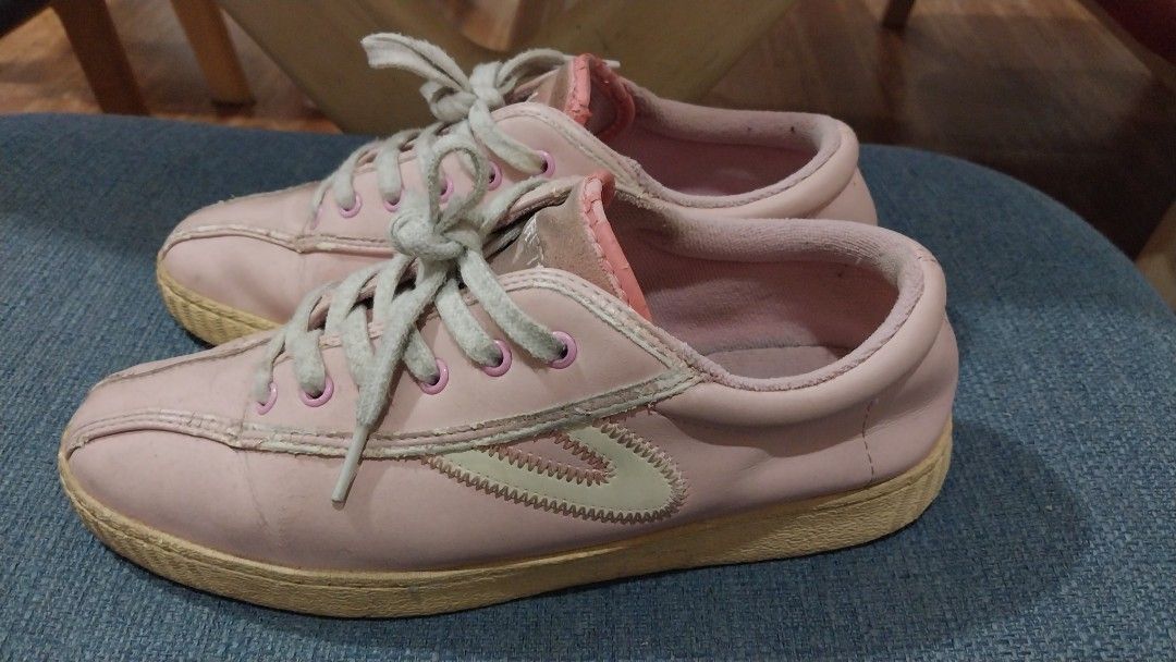 2nd hand branded shoes (Category: Sneakers) located in Manila. Submitted by muzmith (Listing ID 1467328220, Image 2). Description: Selling branded extremely loved shoes for 150 EACH. Take all 500 na lang. Lahat size US 8 women (24.5 cm) Tretorn pink faux leather sneakers Tretorn white canvas sneakers Adidas chunky black rubber shoes Adidas cloudfoam black rubber shoes RFS: Cleaning out closet..