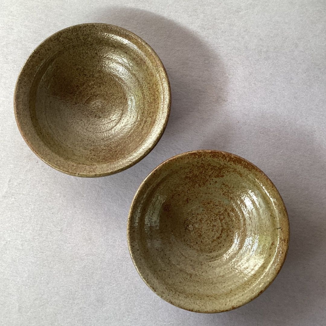 2-pc Footed Stoneware Bowls (Category: Vases & Decorative Bowls) located in Davao. Submitted by atbpshop192593 (Listing ID 1467348164, Image 1). Description: Php150 for 2 2-pc Footed Stoneware Bowls H: 1.5 inches L: 5 inches Please REVIEW PHOTOS We use 100% repurposed packaging materials SF starts at Php70 via Flash Express First to pay.