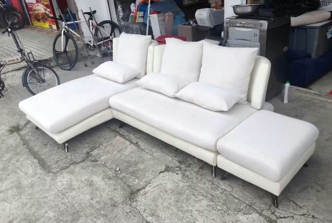 3-PC MODERN L-SHAPED SOFA SET WITH OTTOMAN / STOOL (Category: Sofas) located in Sablan. Submitted by gongonshelley12 (Listing ID 1467318966, Image 3). Description: MALINIS, NA-DEEP CLEAN NA PO ITO, READY TO USE PWEDE SA MAARTE!!! 3-PC MODERN L-SHAPED SOFA SET WITH OTTOMAN / STOOL AND 6 PCS SOFA CUSHIONS MODERN SOFA, GANDA NITO, ANG LAKI JAPAN SURPLUS ANG GANDA NITO SA ACTUAL, GOOD NA GOOD YUNG CUSHION, WALANG LUBOG MODULAR - PWEDENG PAG HIWALAYIN