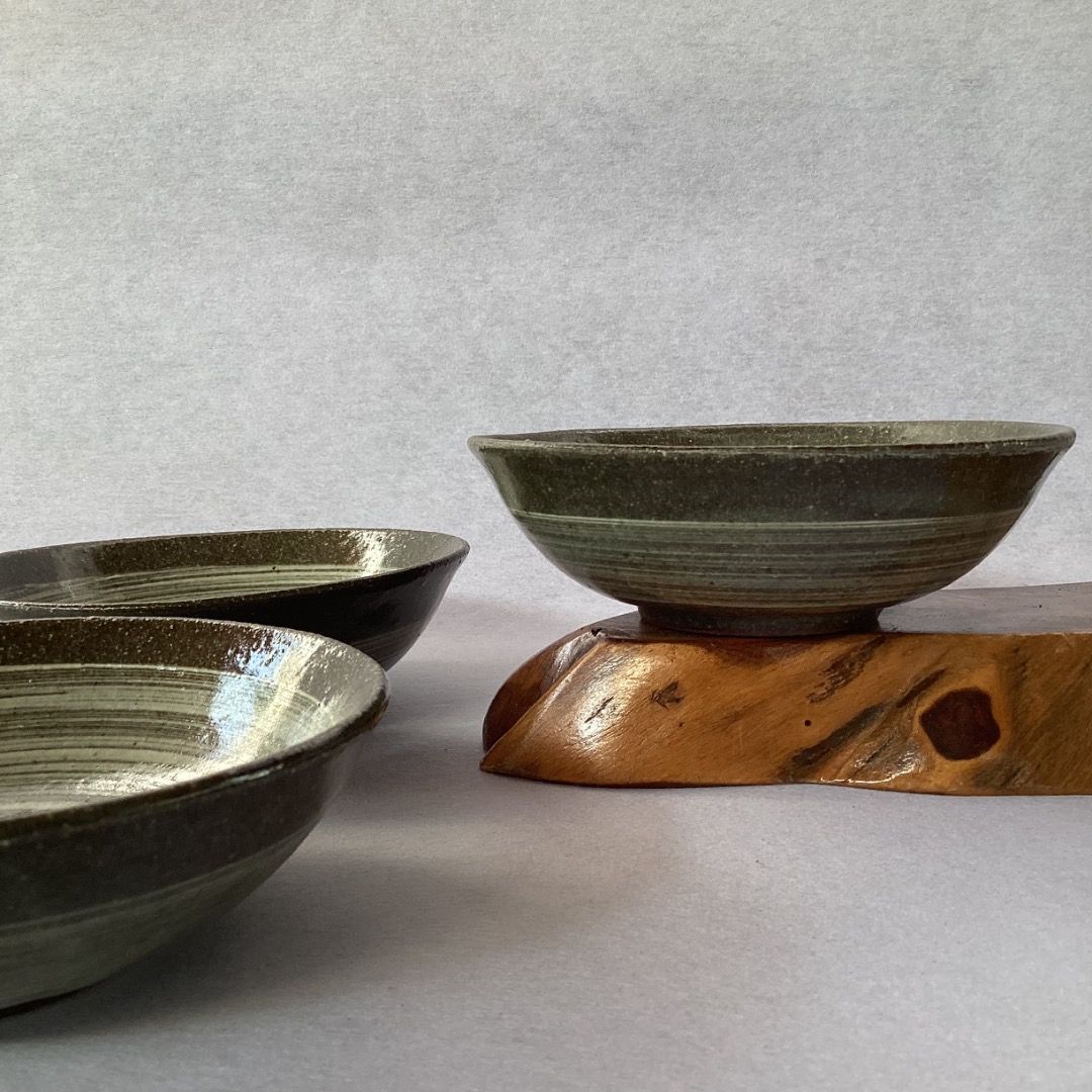 3-pc Stoneware Bowls Set; signed (Category: Vases & Decorative Bowls) located in Davao. Submitted by atbpshop192593 (Listing ID 1467348311, Image 3). Description: Php150 for all 3 3-pc Stoneware Bowls Set; signed H: 1.6 inches L: 5.3 inches Please REVIEW PHOTOS We use 100% repurposed packaging materials SF starts at Php70 via Flash Express First to pay.