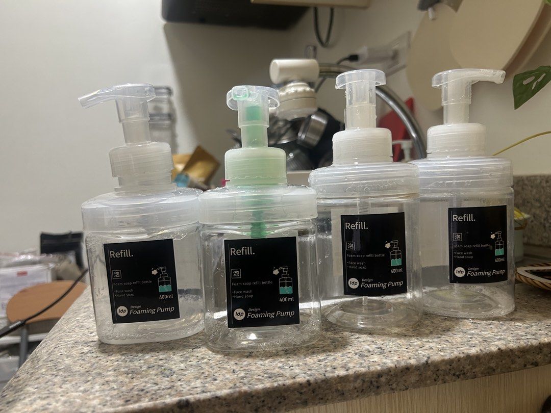 400ml Clear Plastic Foaming Soap Pump Dispenser Bottles (Category: Hands & Nails) located in Quezon City. Submitted by fastocean.cf0f25 (Listing ID 1467355406, Image 1). Description: - Set of 4 empty foaming pump bottles - Capacity: 400ml each - USED Will wash & remove soap residues before handing it over :) - Perfect for organizing hand soap, face wash, or dish soap - Ideal for bathroom sinks and kitchen counters.