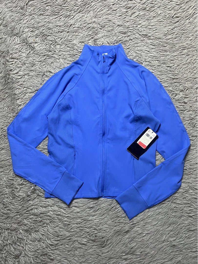 90 degrees Active Top (Category: Activewear) located in Dipolog. Submitted by krstnagnis98 (Listing ID 1467175716, Image 1). Description: 90 degrees Active Top Med on tag fits S-M With tags .