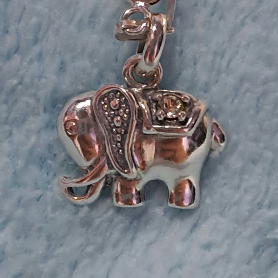 925 Silver Elephant Pendant Necklace (Category: Necklaces) located in Pila. Submitted by ester_aurea (Listing ID 1467212871, Image 1). Description: Silver Elephant Necklace with small stone 16 inches chain gcash + sf no cod - Material: Solid 925 sterling silver (stamped on clasp) - Design: Detailed elephant pendant with sparkling stone accents on the ear and saddle - Weight: 4.90 grams - Closure: Secure spring ring clasp - Perfect gift for animal