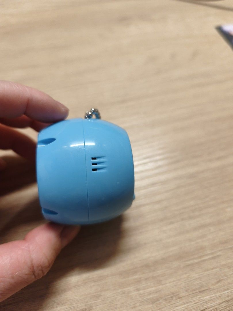 玉桂狗 藍色電子寵物機 （分類：動漫角色周邊）位於 Hong Kong。 由 lui229 提交（商品編號 1467252267，圖片 4）。簡介： 操作正常 屏幕冇花正常的 玩咗少少 100/1。