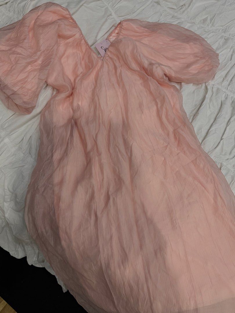 ⋆. 𐙚 ˚ pink viet dress (Category: Evening dresses & gowns) located in Makati City. Submitted by thezarachives (Listing ID 1467325392, Image 2). Description: .