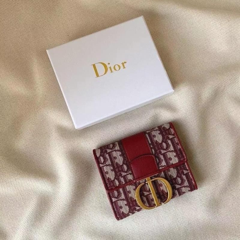 全新 Dior 老花多功能小錢包 卡包 （分類：其他周邊）位於 Hong Kong。 由 sheritabrakus 提交（商品編號 1467292146，圖片 3）。簡介： 只做優質靚貨，所有圖片均為實拍，真正所見即所得。支持售後退換，不設面交，一律以快遞寄送。。