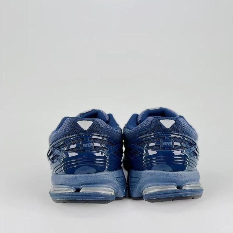 💜全新 New Balance 1906W Navy 男女同款運動跑鞋 波鞋 （分類：波鞋）位於 Hong Kong。 由 gentlewater.bcdc5f 提交（商品編號 1467264013，圖片 8）。簡介： 只做優質靚貨，所有圖片均為實拍，真正做到所見即所得。訂購後全面支持退換，不設面交服務，所有訂單一律透過快遞寄送，購買過程放心又方便。。