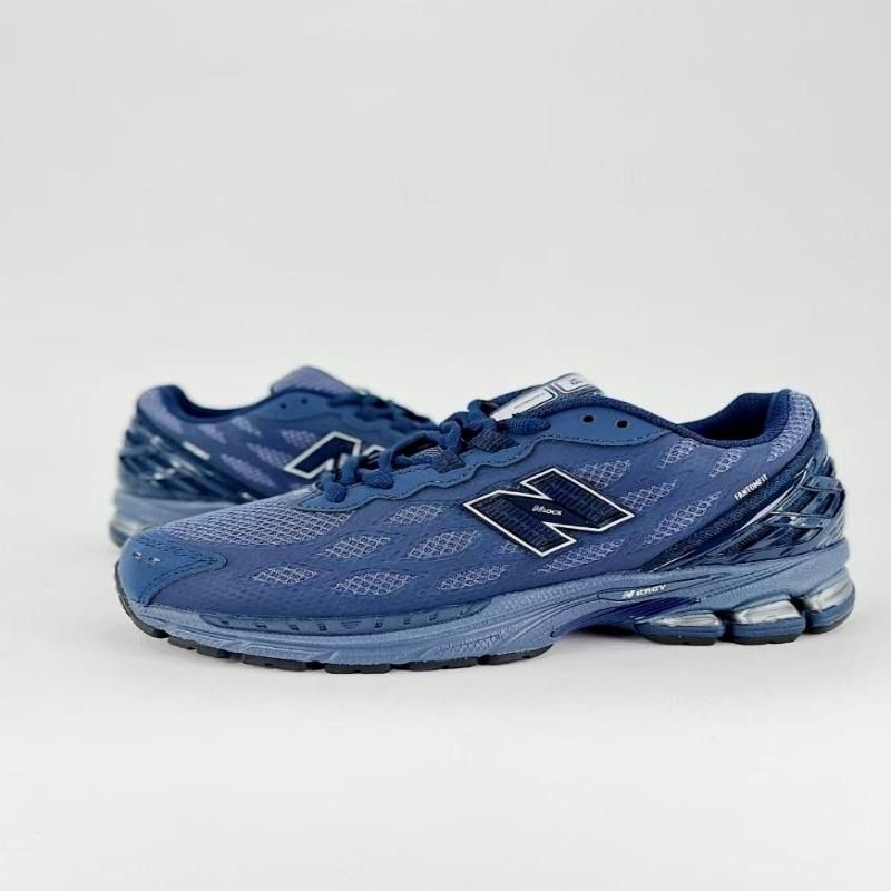 💜全新 New Balance 1906W Navy 男女同款運動跑鞋 波鞋 （分類：波鞋）位於 Hong Kong。 由 gentlewater.bcdc5f 提交（商品編號 1467264013，圖片 2）。簡介： 只做優質靚貨，所有圖片均為實拍，真正做到所見即所得。訂購後全面支持退換，不設面交服務，所有訂單一律透過快遞寄送，購買過程放心又方便。。