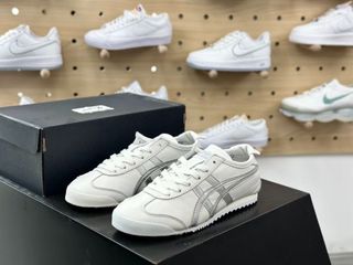 （分類：）位於 。 由 hkliora552 提交（商品編號 1467282394，圖片 1）。簡介： 。
