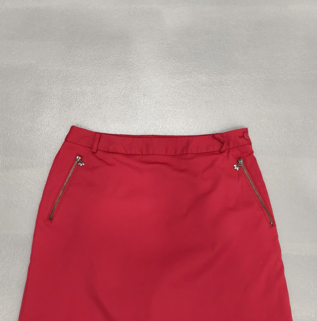 ⛳ PASSARDI 29 (Category: Skirts) located in Cagayan de Oro. Submitted by ladiescollections.ph (Listing ID 1467290206, Image 3). Description: ---P4SSARDI GOLF⛳ ---100% AUTHENTIC ---WAIST 29 ---LENGHT 15 INCHES ---PLS REFER TO DIMENSIONS ---ALMOST NEW CONDITION 9.7/10 ---NO ISSUE ---SUPER NICE COLOR ⛳ ---950 ONLY.