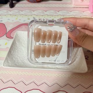 (Category: ) located in . Submitted by CherryBerryCloset (Listing ID 1467347517, Image 1). Description: .