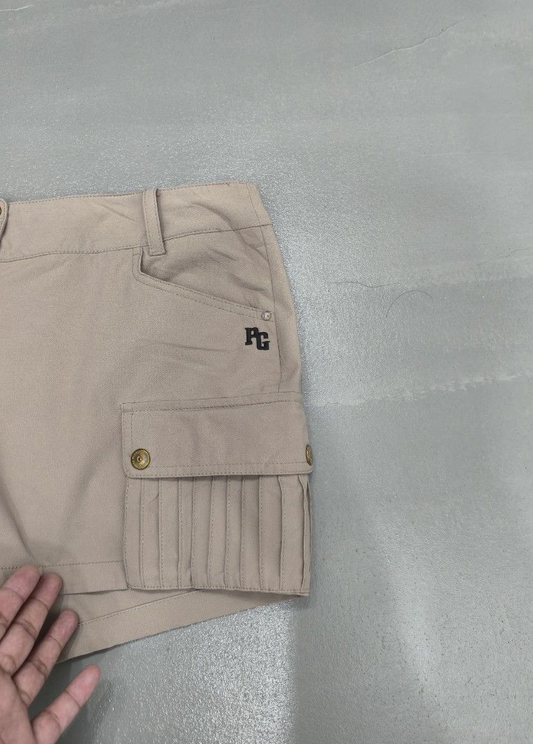 ⛳ PEARLY GATES GOLF 31 (Category: Shorts) located in Cagayan de Oro. Submitted by ladiescollections.ph (Listing ID 1467294108, Image 3). Description: ---PEARLY GATES GOLF ⛳⛳⛳ ---100% AUTHENTIC ---WAIST 31 ---LENGTH 12.5-13.5 ---PLS REFER TO DIMENSIONS ---EXCELLENT CONDITION 9.5/10 ---NO ISSUE ---SUPER NICE DESIGN ⛳ ---950 ONLY.