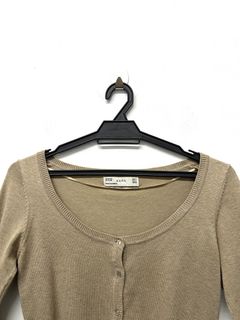(Category: ) located in . Submitted by pinkylovedpreloved (Listing ID 1467288902, Image 1). Description: .