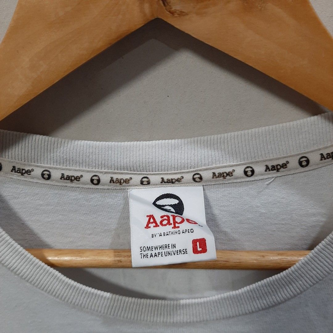 AAPE (Category: Tshirts & Polo Shirts ) located in San Carlos. Submitted by denzel999 (Listing ID 1467328039, Image 3). Description: minimal lints large good condi.