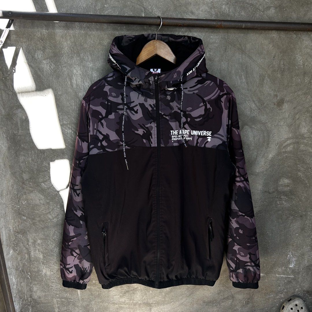 Aape puffer jacket (Off) (Category: Coats, Jackets and Outerwear) located in Baguio. Submitted by ralfangelo35075 (Listing ID 1467196981, Image 1). Description: mine: ₱880 can fit large to xl washed ready to wear good condi w 24 l 29.5 issues: fading and minor stain DISCLAIMER: I Ralf Angelo S. Ta-a / Past wears are not affiliated with any brand that I sell. No copyright infringement intended. All items are thrifted or 2nd hand manage your expect