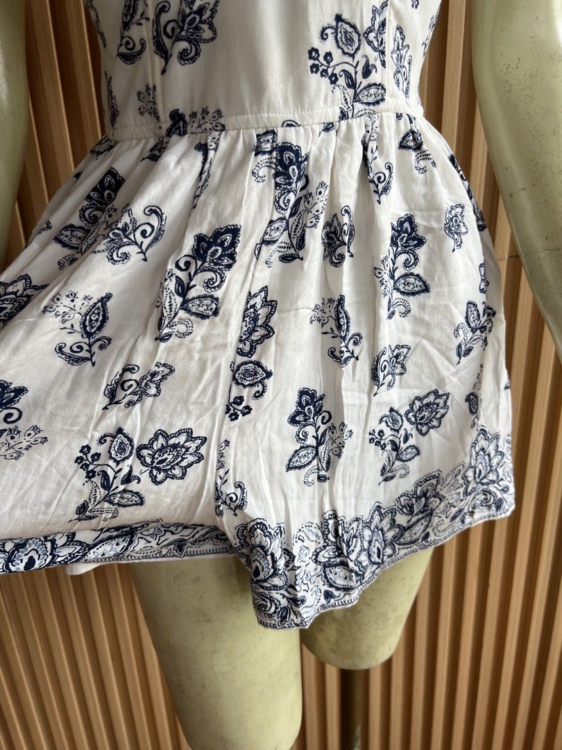 Abercrombie &fitch (Category: Rompers) located in Lipa City. Submitted by thyra06 (Listing ID 1467189784, Image 3). Description: Abercrombie &fitch good as new.