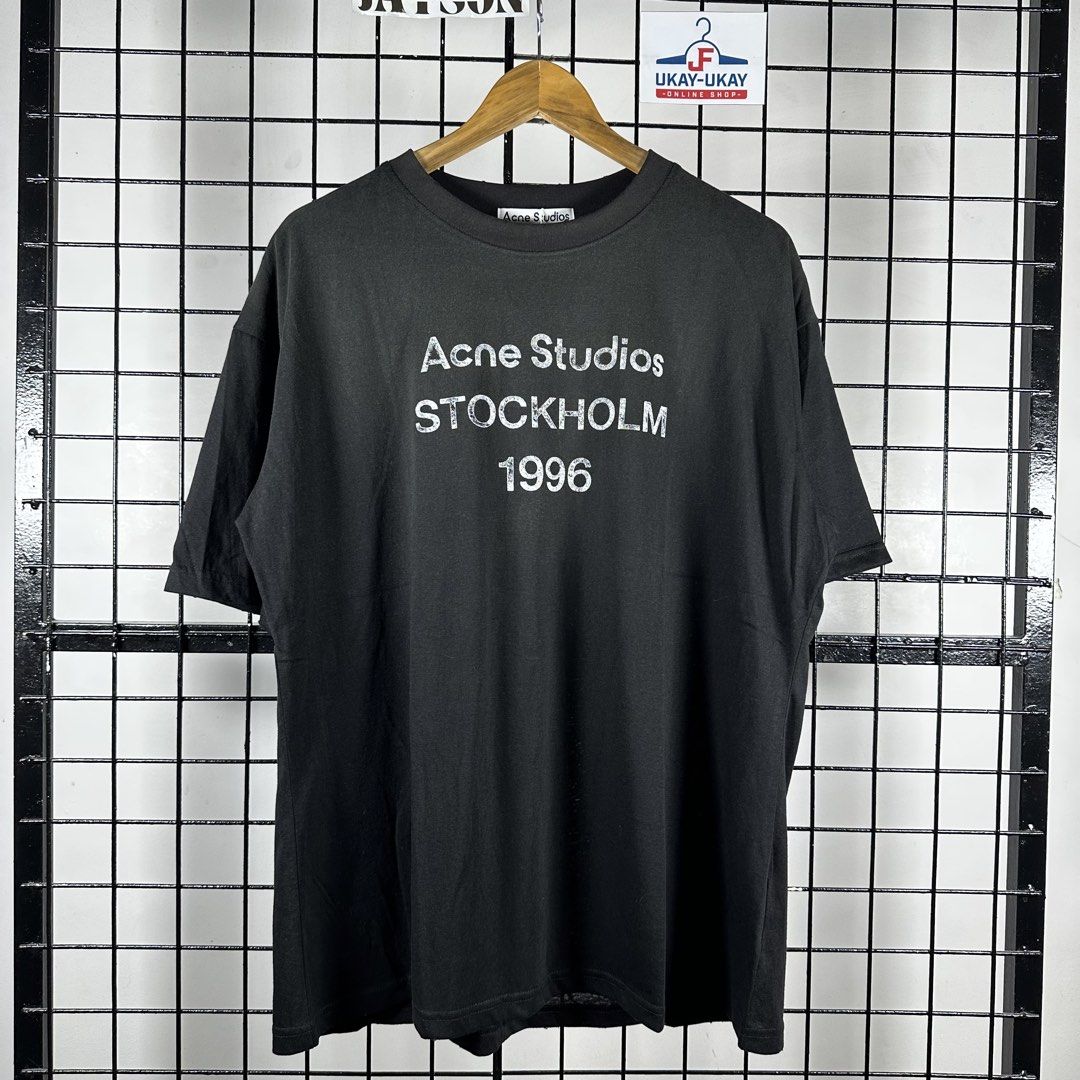 ACNE STUDIOS DISTRESSED (Category: Luxury Apparel) located in Talavera. Submitted by puppyinsane (Listing ID 1467331533, Image 1). Description: LARGE LENGTH: 28 WIDTH: 23.5 AUTHENTIC & BRAND NEW .