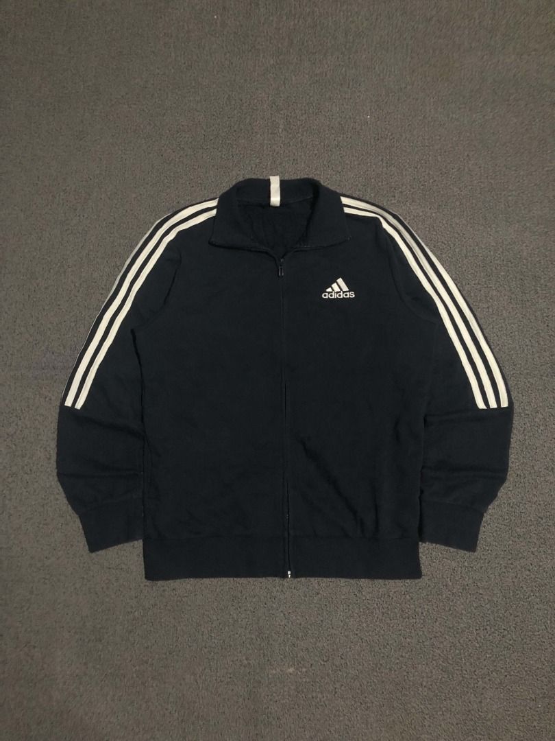 ADIDAS 3 STRIPES FULL ZIP (Category: Coats, Jackets and Outerwear) located in Cagayan de Oro. Submitted by doydoy_trhift (Listing ID 1467196592, Image 1). Description: ADIDAS 3 STRIPES FULL ZIP LARGE ON TAG LENGTH: 27 WIDTH: 20.5 NO ISSUE COLOR R: 10/10 EXCELLENT CONDITION.