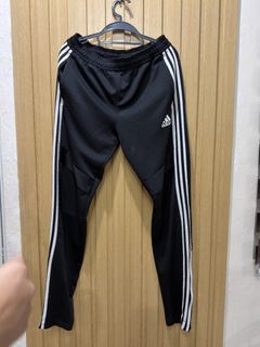 (Category: ) located in . Submitted by preloved_with_love_ (Listing ID 1467192586, Image 1). Description: .