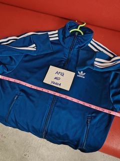 (Category: ) located in . Submitted by 357ThriftStore (Listing ID 1467276712, Image 1). Description: .