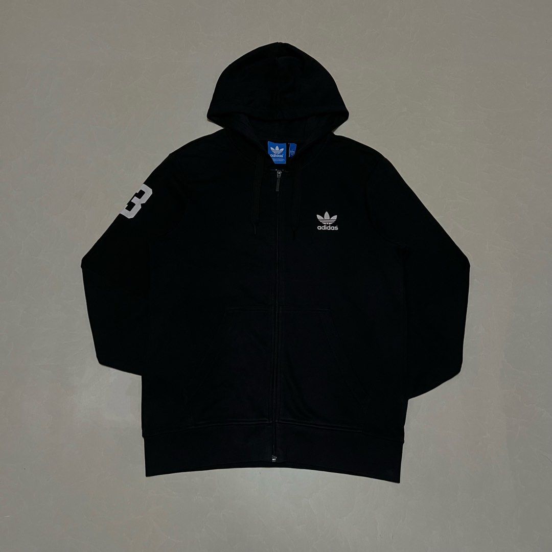 ADIDAS ORIGINALS MULTIPLE LOGO (Category: Hoodies) located in Taguig. Submitted by reidddz (Listing ID 1467283034, Image 2). Description: L-XL NO ISSUE BRAND NEW CONDITION.