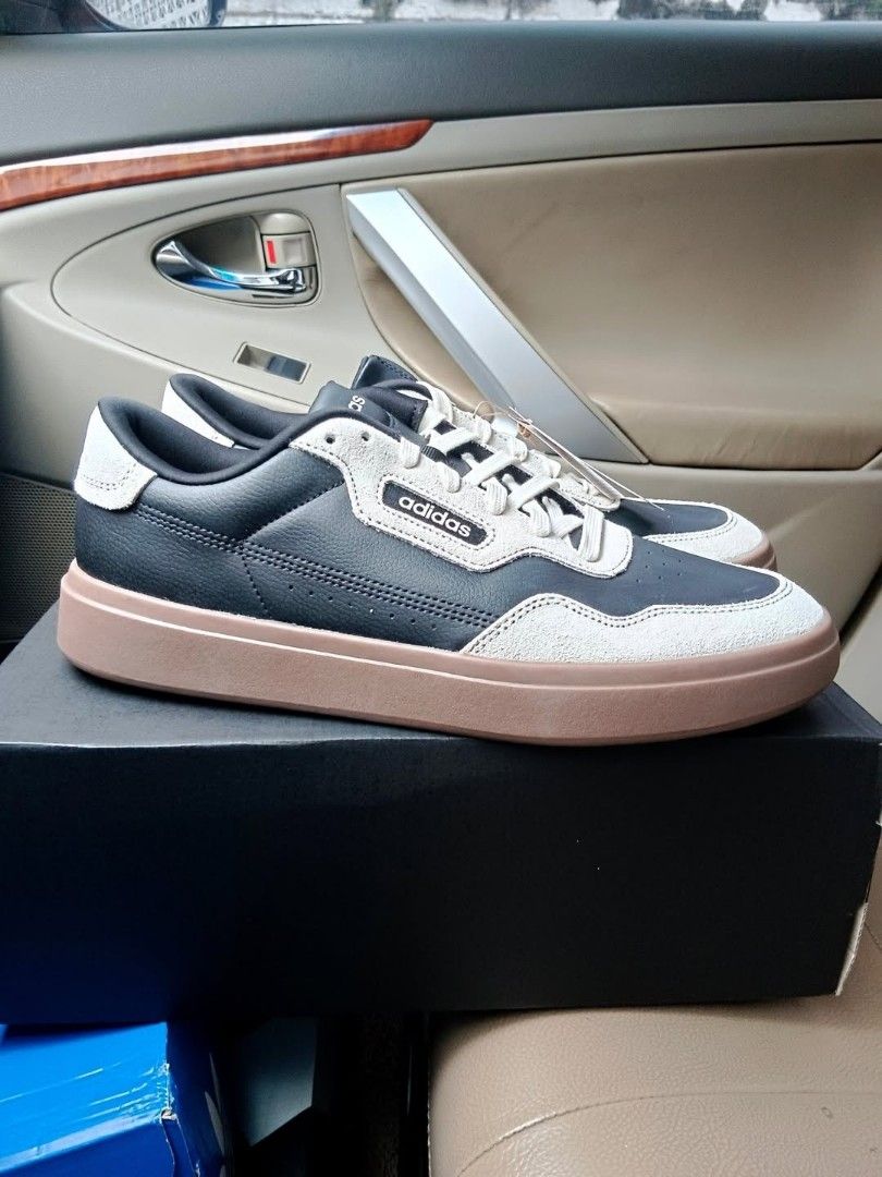 Adidas Park ST (Category: Sneakers) located in Makati City. Submitted by rn1vg (Listing ID 1467340269, Image 3). Description: Bargain na last pair 1399 pesos nalang fix fix Size 12.5us last pair available Cheapest lowest price in the market Adi_das Park ST 2.0 Brandnew Size 12.5US Bargain sale price 1399 pesos nalang fix na Srp 3700 Pls like and follow our fb page Lucky 13 footwear Thank you Makati area pick up or lalamove Pm for inquiries.