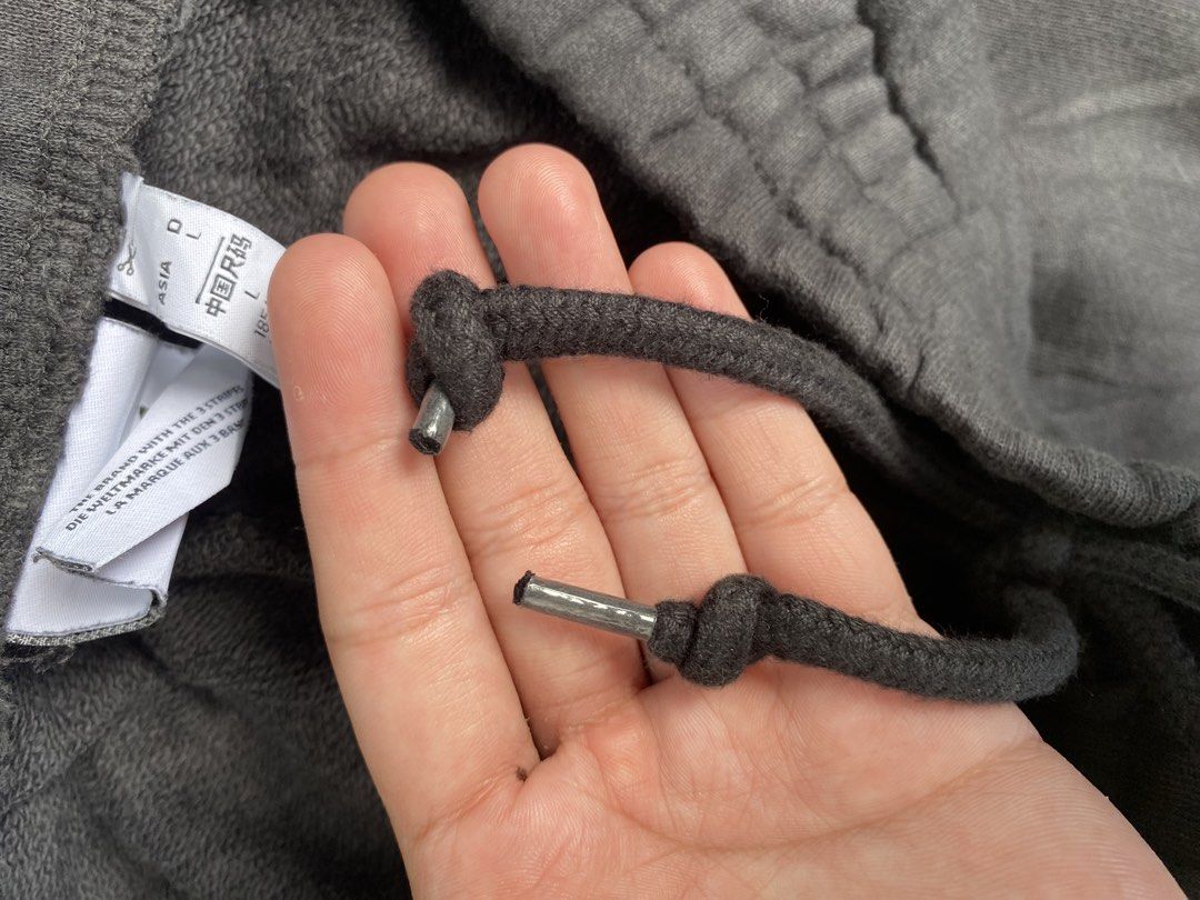 ADIDAS SHORT (Category: Shorts) located in Bantayan. Submitted by resuscitate.ph (Listing ID 1467189785, Image 3). Description: ADIDAS SHORT W: Free L: 20 .
