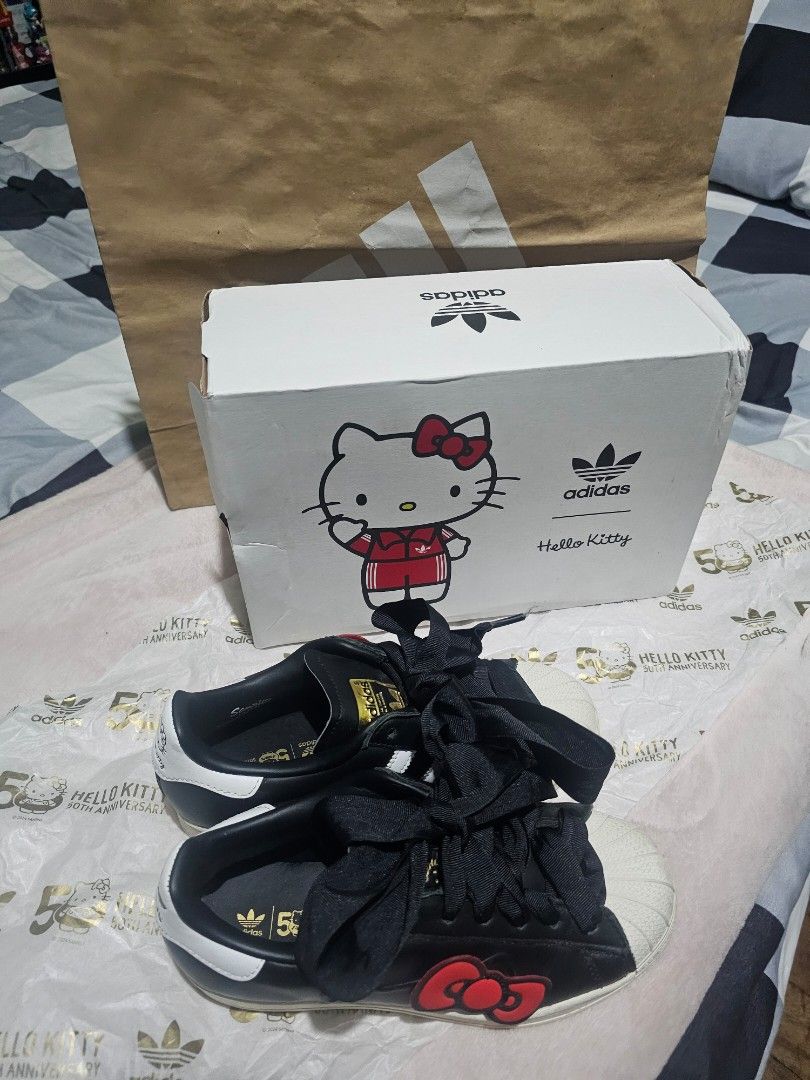 Adidas Superstar Hello kitty Collab sneaker (Category: Sneakers) located in Manila. Submitted by onlinesmartshopping12 (Listing ID 1467289012, Image 2). Description: no issue.