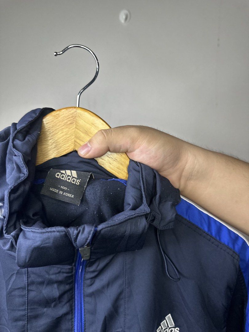 ADIDAS TRACK WINDBREAKER (Category: Coats, Jackets and Outerwear) located in Molave. Submitted by thriftmate13 (Listing ID 1467291038, Image 2). Description: .