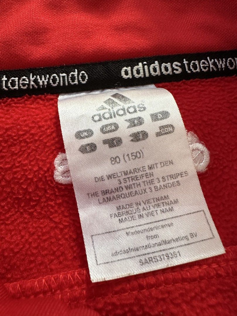 Adidas Trainer Jacket (Category: Coats, Jackets and Outerwear) located in Manila. Submitted by unosarena04185 (Listing ID 1467249448, Image 2). Description: .