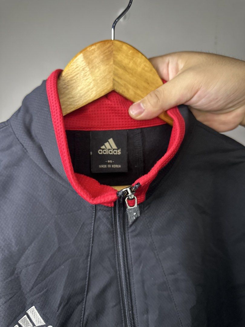 ADIDAS WINDBREAKER (Category: Coats, Jackets and Outerwear) located in Molave. Submitted by thriftmate13 (Listing ID 1467291115, Image 2). Description: .