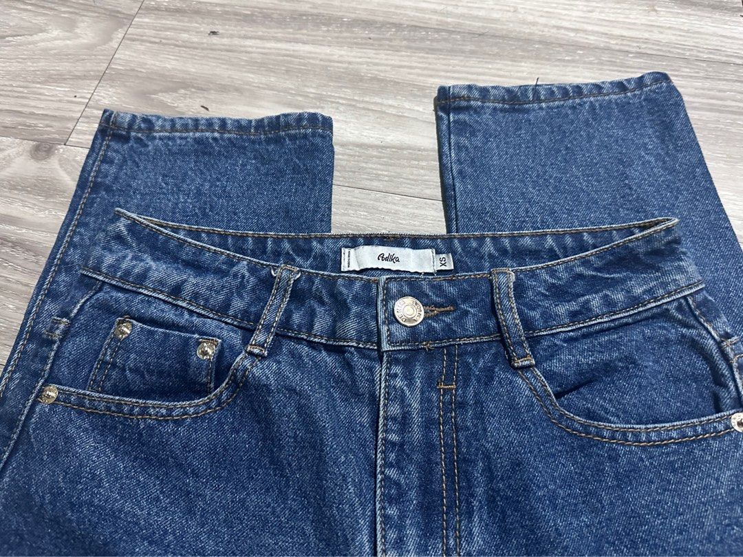 Adika Denim Jeans Size XS (Category: Jeans) located in Manila. Submitted by fayeepcl_ (Listing ID 1467195539, Image 2). Description: - Brand: Adika - Size: s26 - Color: Classic dark blue wash - Fit: Straight-leg cut.