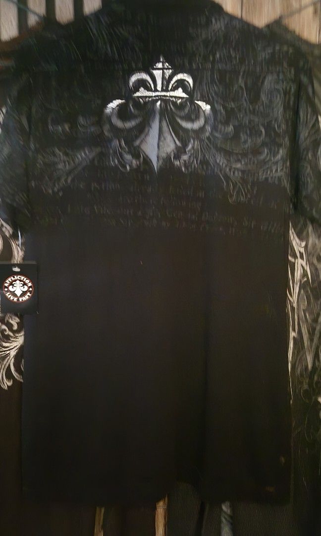 Affliction Collapse Polo Shirt RARE (Category: Tshirts & Polo Shirts ) located in Cebu City. Submitted by rurushuu (Listing ID 1467206855, Image 2). Description: Collapse Polo from Affliction app intl. 21×28 with tag and sticker not thrifted 3500 free shipping no issues.