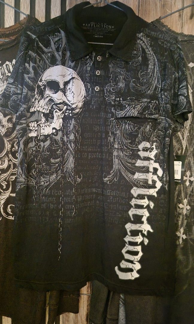 Affliction Collapse Polo Shirt RARE (Category: Tshirts & Polo Shirts ) located in Cebu City. Submitted by rurushuu (Listing ID 1467206855, Image 1). Description: Collapse Polo from Affliction app intl. 21×28 with tag and sticker not thrifted 3500 free shipping no issues.