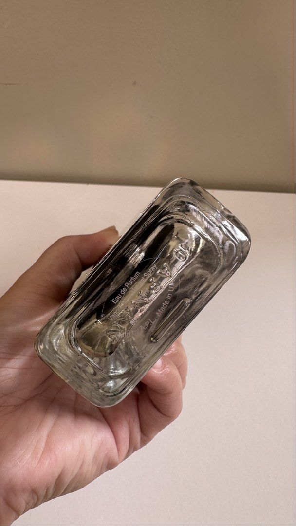 Afnan 9 PM Eau de Parfum 100ml (Category: Fragrance & Deodorants) located in Antipolo. Submitted by waco1313 (Listing ID 1467208220, Image 2). Description: • The Scent: An ultra-popular Amber Spicy fragrance. It opens with an explosion of sweet apple, spicy cinnamon, and wild lavender, before drying down into a rich, loud, and seductive base of creamy vanilla, amber, and tonka bean. It is famous for smelling exactly like Jean Paul Gaultier Ultra 