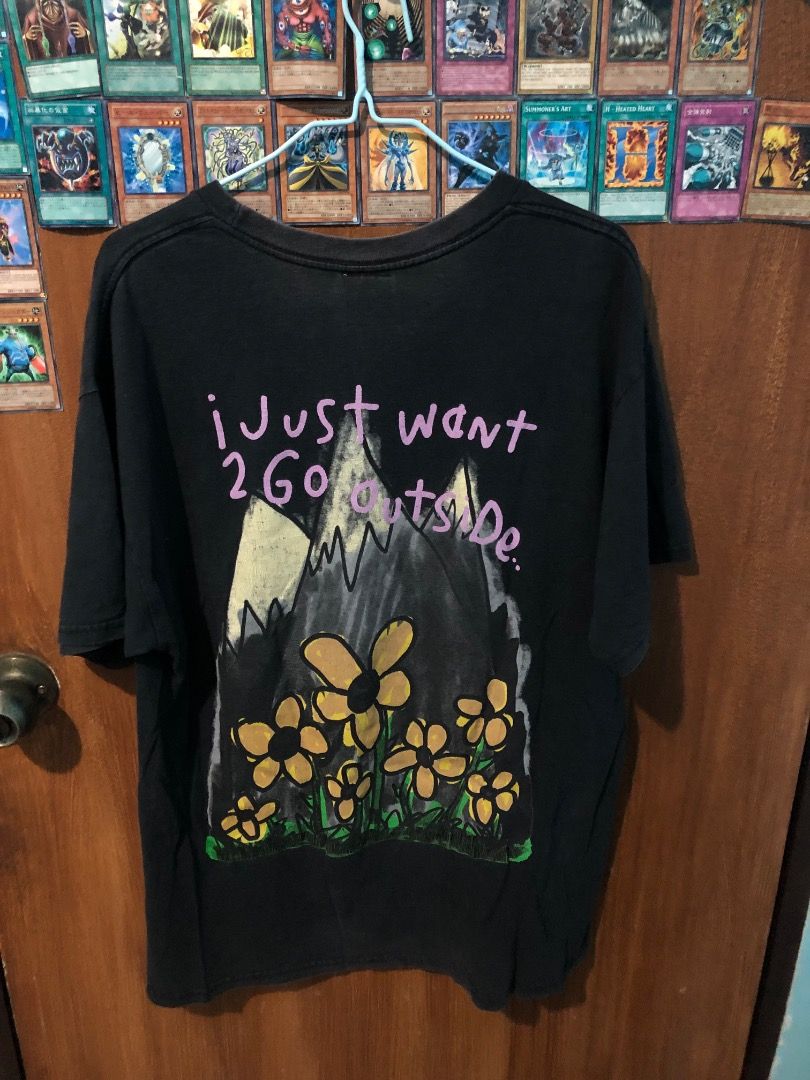 after School Special Graphic T-Shirt (Category: Shirts) located in San Fernando. Submitted by unclebob00 (Listing ID 1467332347, Image 2). Description: Art tee large fits medium(21x28) fade crack print.