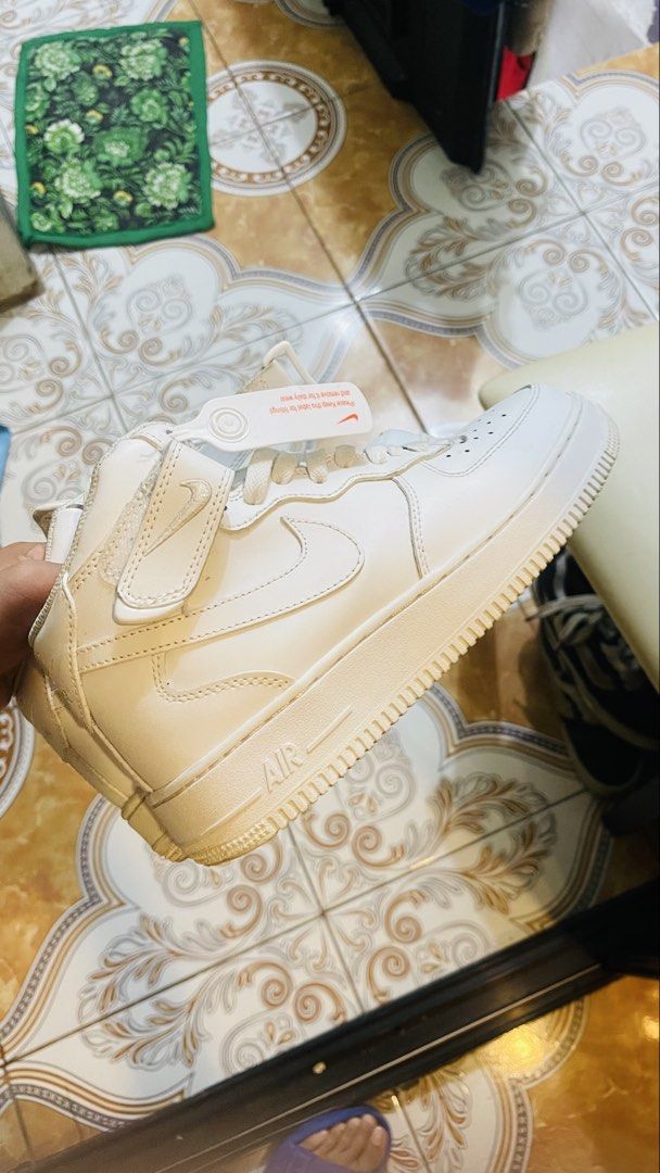 Air force 1 mid cut high cut af1 mid cut high cut (Category: Shoe inserts & accessories) located in Manila. Submitted by sean_combs (Listing ID 1467299752, Image 3). Description: .