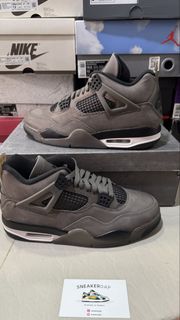 (Category: ) located in . Submitted by sneakergap (Listing ID 1467193948, Image 1). Description: .