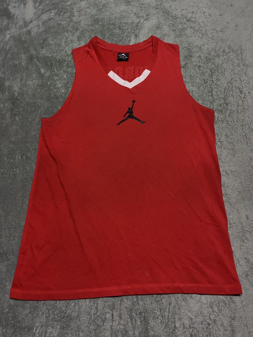 Air Jordan Rise 4 Jersey Red (Category: Activewear) located in Manila. Submitted by james23t (Listing ID 1467314373, Image 1). Description: WANT TO SELL! Air Jordan Rise 4 Jersey Red 19.5x28 Excellent condition Need wash 680🏷️.