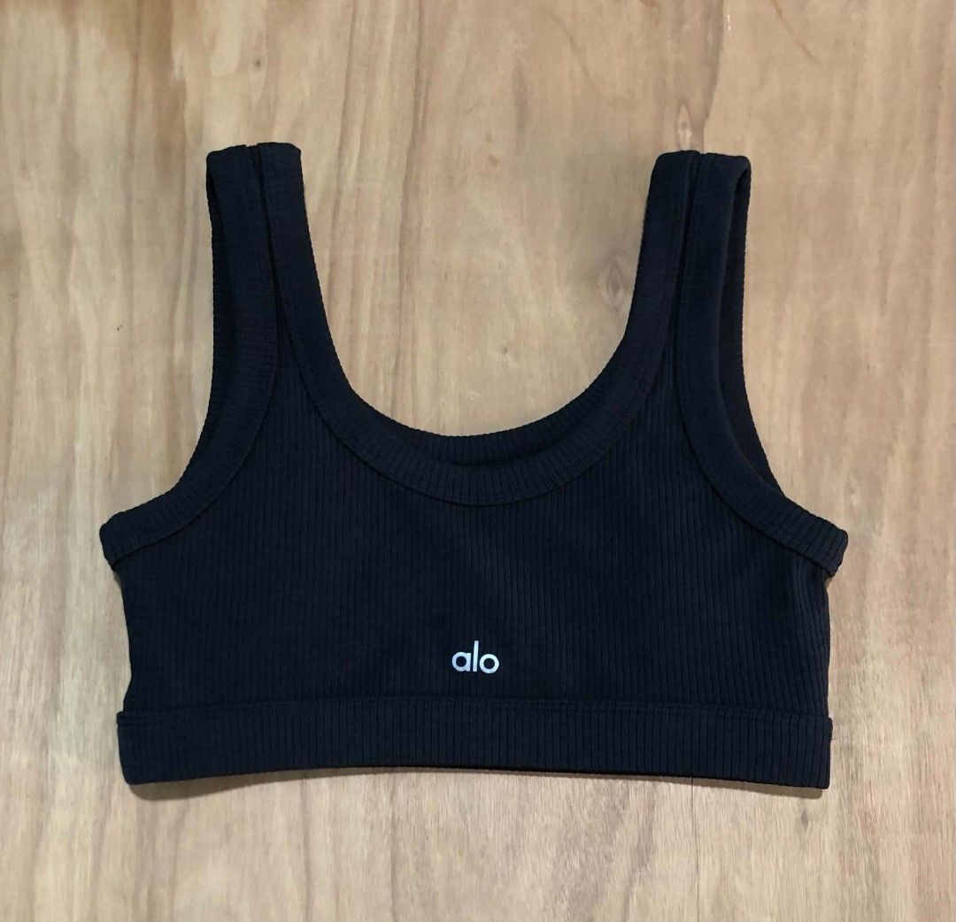 Alo Yoga Wellness Bra(Medium) (Category: Activewear) located in Santa Rosa. Submitted by D__OutdoorGear_Etc._24 (Listing ID 1467333795, Image 3). Description: For Sale - Alo Yoga Wellness Bra - Normal sign of usage,Still in Excellent Condition!(No issue etc!) - Color may vary due to lighting source. - Color rate ~ 9.8/10 - Black - Medium Support bra for relaxed and lazy weekends. - Ribbed performance jersey - Soft and Comfortable - With removable