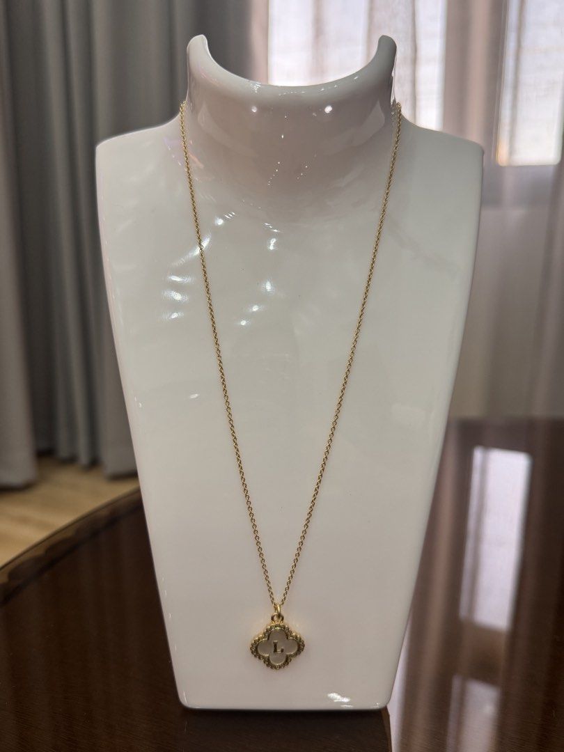 Also Gold Plated Necklace Initial L Pendant-Declutter (Category: Necklaces) located in Mexico. Submitted by hayascentph (Listing ID 1467300513, Image 2). Description: *Declutter *Mode of payment Gcash/Maya Wallet *Delivery Fee to be shouldered by buyer *We ship Nationwide *Courier JNT or LBC cash on delivery, Cash on pick up in nearest LBC branch Need a new scent? Follow my Facebook page for perfume finds! Facebook Page: Haya Scent Carousell: hay