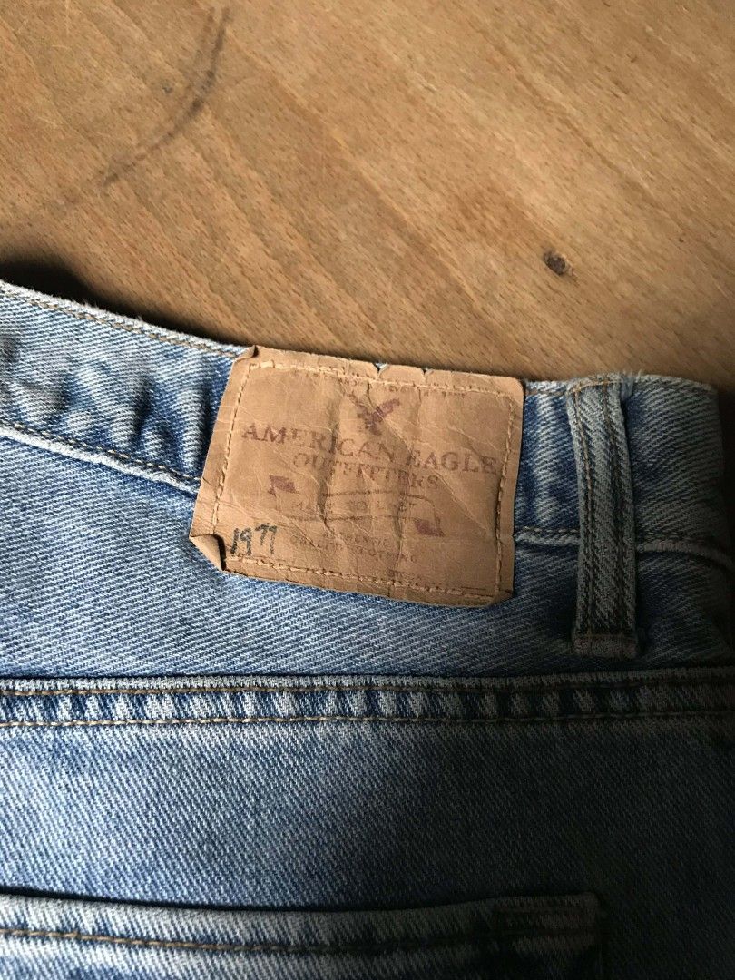 Amircan eagles pants (Category: Jeans) located in Manila. Submitted by thriftnicarl.3 (Listing ID 1467321383, Image 3). Description: waist - 36 length - 41.3 thigh - 13.6 leg opening - 9.4 price - 249 Freeship via jnt.