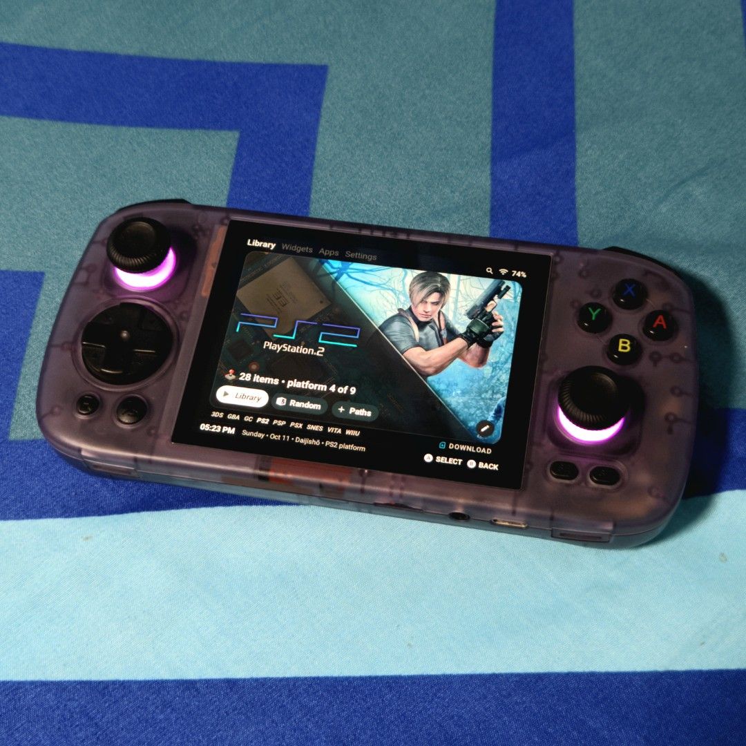 Anbernic RG406H Purple (Category: Nintendo) located in Angono. Submitted by jdros15 (Listing ID 1467265385, Image 1). Description: 128GB Internal Storage 8GB RAM Can play up to PS2 and Gamecube Games Good as new Inclusions: Box, Cable, Carrying Case, Tempered Glass For sale only Negotiable for sure buyer, no lowballers. Pwede meetup o lalamove. Salamat po!.
