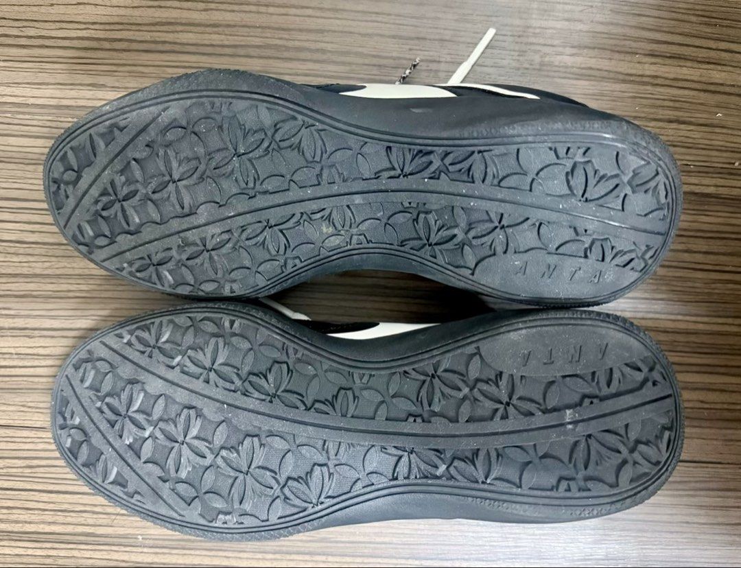 ANTA Keli Low-Top Sneakers (Category: Sneakers) located in Makati City. Submitted by cudiasemsem_04 (Listing ID 1467333961, Image 3). Description: Colorway: mix of matte black, ivory white, and subtle silver or titanium metallic accents.