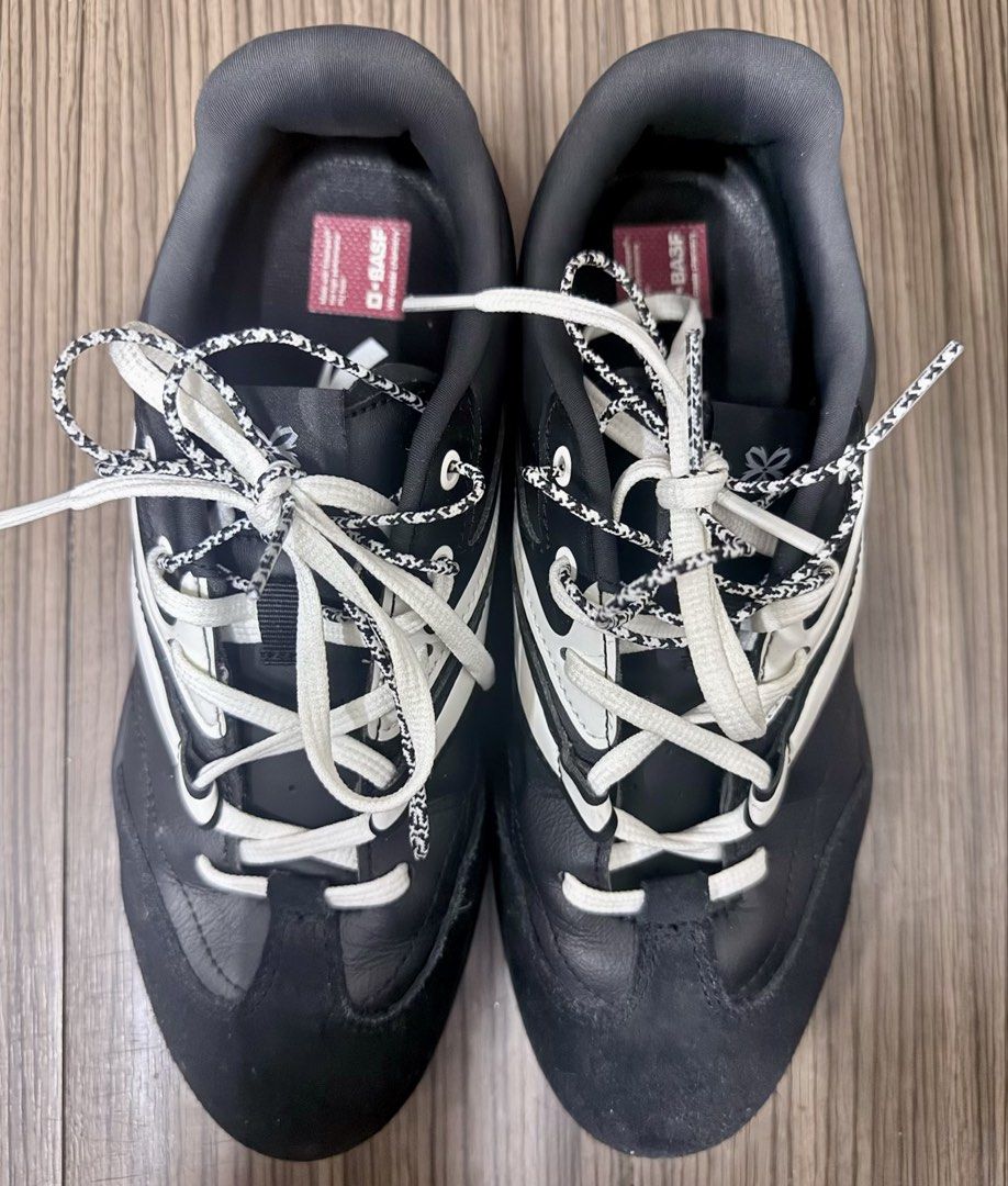 ANTA Keli Low-Top Sneakers (Category: Sneakers) located in Makati City. Submitted by cudiasemsem_04 (Listing ID 1467333961, Image 1). Description: Colorway: mix of matte black, ivory white, and subtle silver or titanium metallic accents.