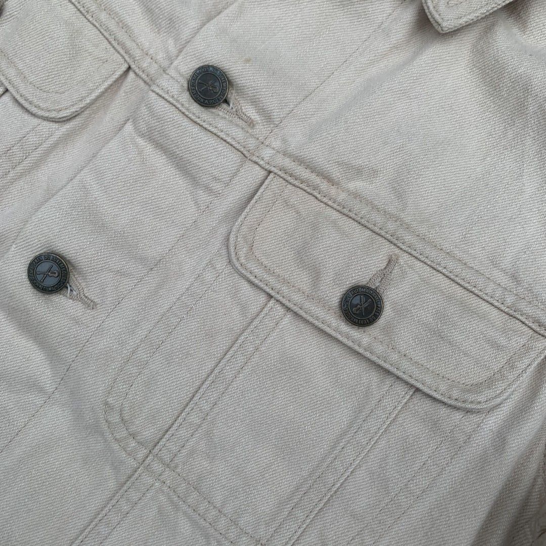 A.P.C. (Category: Coats, Jackets and Outerwear) located in Cagayan de Oro. Submitted by primo_102098 (Listing ID 1467266897, Image 3). Description: A.P.C. DENIM JACKET EXCELLENT CONDITION NO ISSUE PO needwash.