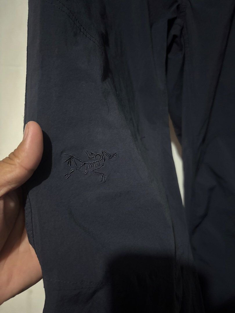 Arc'teryx Men's Pants Size 34 Black (Category: Trousers) located in Subic. Submitted by thriftpoison (Listing ID 1467295372, Image 2). Description: Arc'teryx men's technical pants in dark navy blue. Size 34 Length 35 Made in Vietnam. Great for outdoor activities or everyday wear..
