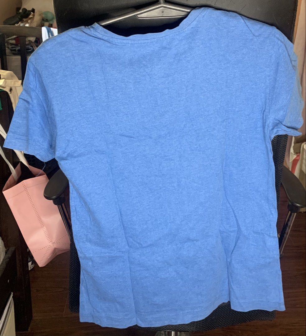 Armani Exchange Blue Logo T-Shirt (Category: Tshirts & Polo Shirts ) located in Santa Rosa. Submitted by annydeclutters (Listing ID 1467222517, Image 2). Description: - Brand: Armani Exchange - Material: Soft cotton blend - RFS: Decluttering.