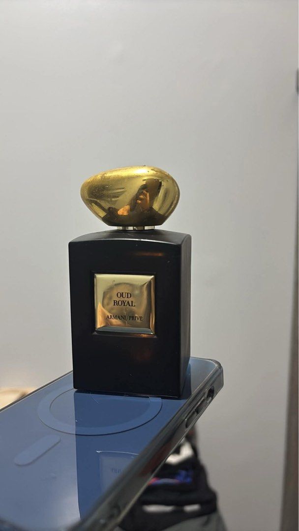 Armani Prive Oud Royal Perfume (Category: Fragrance & Deodorants) located in Manila. Submitted by silverlion_855a79 (Listing ID 1467310377, Image 1). Description: - Authentic Armani Privé Oud Royal luxury fragrance 90-95% juice 100% authentic.