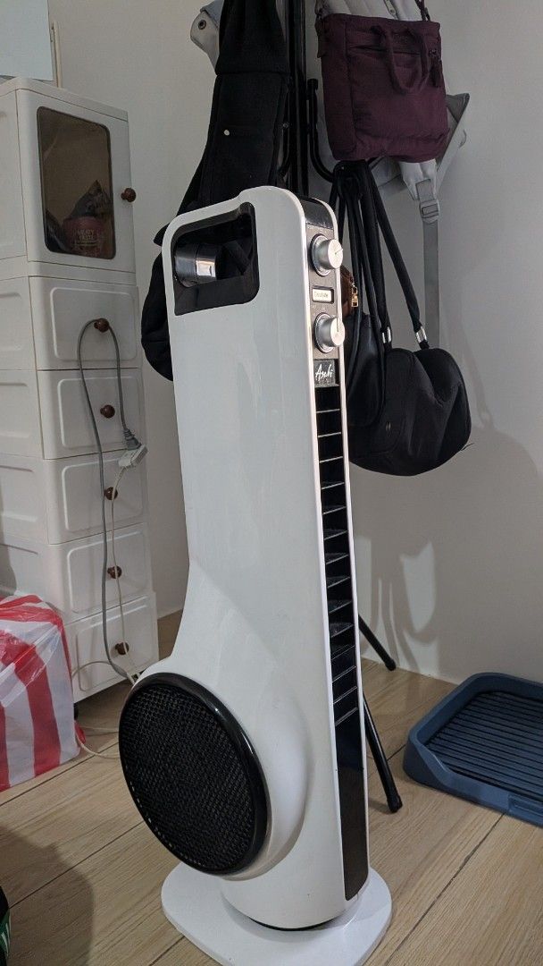 Asahi Tower Fan with Oscillation and Timer (Category: Fans) located in Makati City. Submitted by litolcloset (Listing ID 1467304921, Image 2). Description: Issue: need lang higpitan screw sa ilalim para maka swing. Other than that, no issue na. nego.